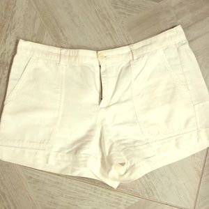 Gap white linen shorts - like new size 10